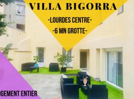 Villa Bigorra Lourdes centre Le Sanctuaire La Grotte , parking, hotelli kohteessa Lourdes lähellä maamerkkiä Basilica of St. Pius X