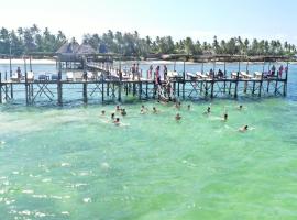 Paradise Beach Resort - Renovated in November 2021, hotel in Uroa