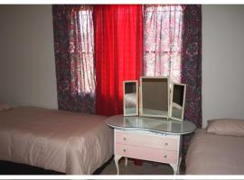 Abuelita Guesthouse - Room 3, хотел в Lephalale