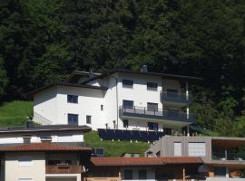 Panorama Apartment, hotel con estacionamiento en Bruck am Ziller