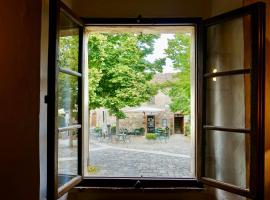 Casa alla Vecchia Posta di Bagno Vignoni, готель у місті Баньо-Віньоні