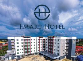Emart Hotel (Riam), hotel em Miri