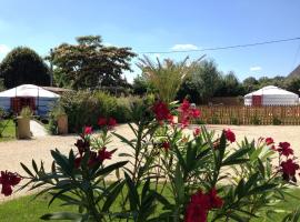 Yourte au Paradis, B&B i Souvigné