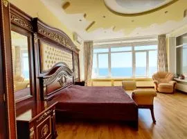 Будинок з 5 кімнатами та підземним гаражем у моря в Совіньйоні