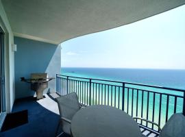 Gorgeous Oceanfront Condo with BBQ, hotel em Panama City Beach