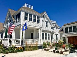 White Porch Inn, hotel near Old Harbor Life Saving Museum, Provincetown
