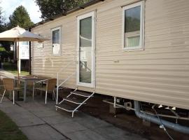 Haven Rockley Park,Lytchett Bay View, хотелски комплекс в Hamworthy