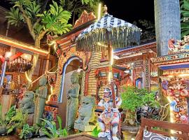 ๋ก๋น๋์ ์์นํ ํธํ
Binaria Museum Hotel