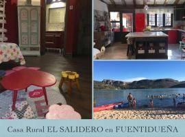 Casa Rural EL SALIDERO II، فندق يسمح بالحيوانات الأليفة في Fuentidueña