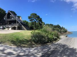 Auberge de Jeunesse HI Cancale, hotel v destinaci Cancale