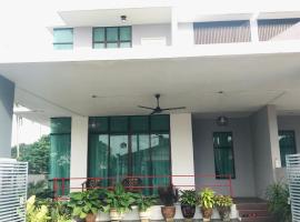 Ilham Bonda Homestay, Hotel in Cukai