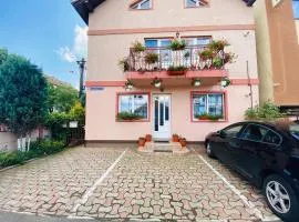 Amazing House Cazare