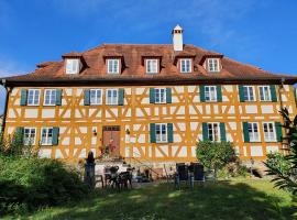Pension Pastoriushaus, guest house in Bad Windsheim