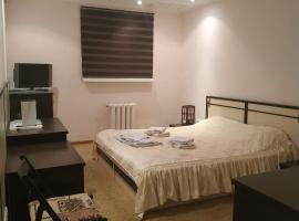 Mini-hotel Chabany Lake - Мини-отель у Озера Чабаны, hotell med parkeringsplass i Chabany