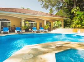 The Amazing Hispaniola Villa 145, hotel med pool i Sosúa