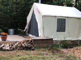 Tentrr - Terra Optima Farm, hotel a Appleton