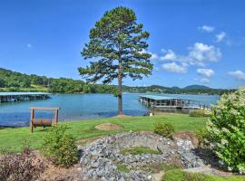 Hiawassee Haven on Lake Chatuge with Boat Slip!, villa in Hiawassee