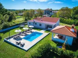 Luxury villa CHERRY in natural park