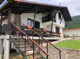 ПАУНОВАТА КЪЩА, khách sạn biển ở Ravnogor