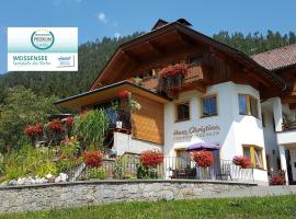 Haus Christina, apartment in Weissensee