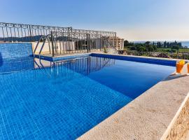 De Lux Apartments Luka, Hotel in Bar