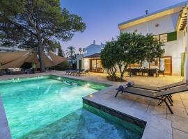 Stunning Villa C'an Payeras, holiday home in Port de Pollensa