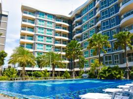 Whale Marina Condominium, hotel con piscina a Na Jomtien