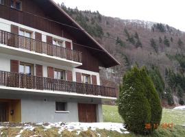 Pic de la Corne, hotel near Petit Covagny Ski Lift, Abondance