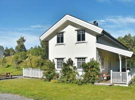 8 person holiday home in Oksvoll, place to stay in Oksvoll