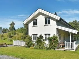 8 person holiday home in Oksvoll