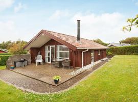 4 person holiday home in Esbjerg V, atostogų namelis mieste Sjælborg