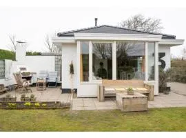 Renesse Holiday Home w Fireplace