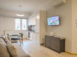 Ostia Holiday Sgrinfia, hotel in Lido di Ostia