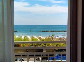 Hotel Ristorante Miramare, hotel v destinaci Pesaro