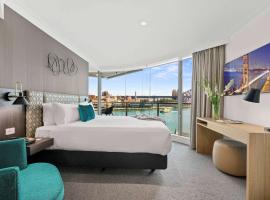 Pullman Quay Grand Sydney Harbour, hotel near Sydney Opera House, Sydney