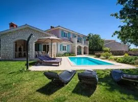 Villa Krmed with private pool