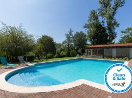 Boutique Country House w/ Pool by Host Wise, country house in Travanca