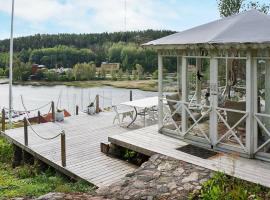 4 person holiday home in VALDEMARSVIK, hotel in Valdemarsvik