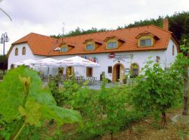 Vinařské a kulturní centrum Sádek, hotel v destinaci Kojetice