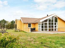 8 person holiday home in Fan, feriehus i Sønderho