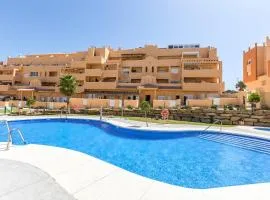 Bajo con Jardin y Piscina cerca de la Playa Dos Dormitorios