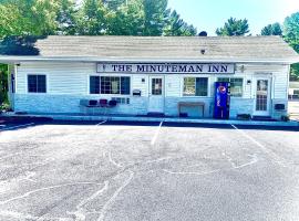 Viesnīca The Minuteman Inn Acton Concord Littleton pilsētā Acton, netālu no vietas Laurence G. Hanscom Field - BED