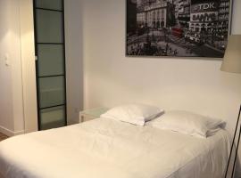 Som-home, ξενοδοχείο διαμερισμάτων σε Péronne