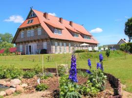 Landhaus Fünfseen, íbúð í Funfseen