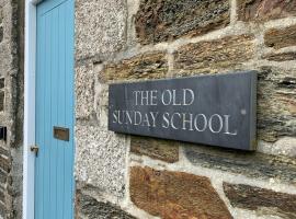 The Old Sunday School, cabaña en Helston