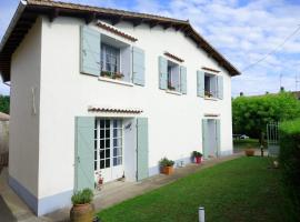 AU COEUR DU MARAIS, hotel di Saint-Hilaire-la-Palud