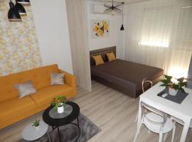 Pisztácia 2020 Apartman: Kazincbarcika şehrinde bir ucuz otel