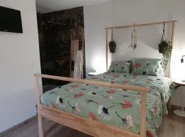 CASAS BEM HAJA Praça e Oliveira