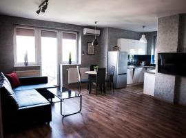 JDK Apartamenty Legionów 50m2 5-osobowy, khách sạn golf ở Kalisz