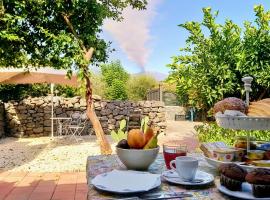 B&B CasaNera, hotel v destinaci Riposto